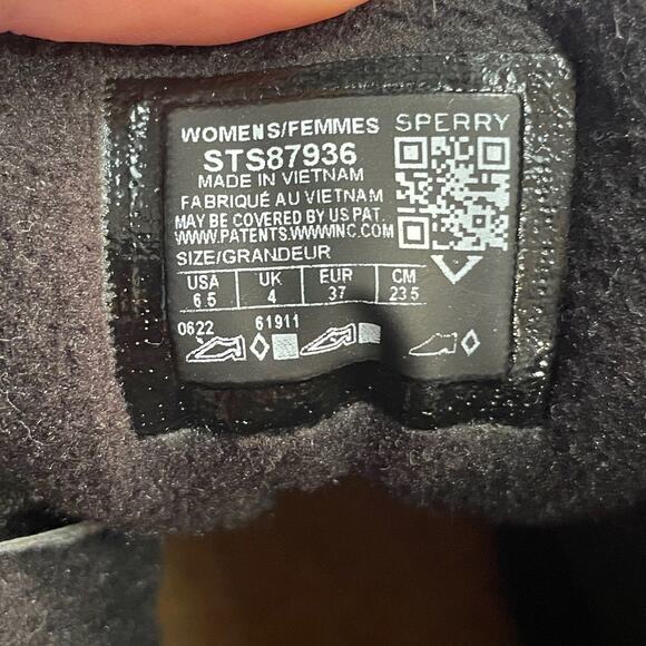 Sperry® woman's Saltwater Seacycled™ Duck Boots black 6. - Picture 9 of 10